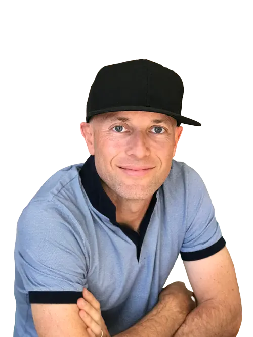 Peter_Headshot_Etch Peter Sewell Creative Partner